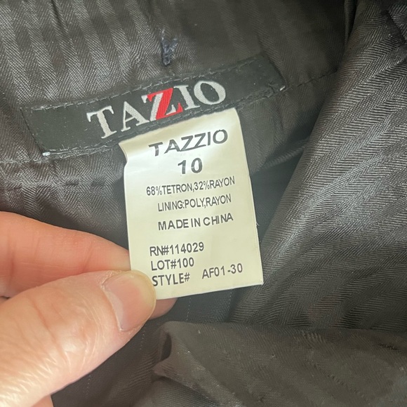 Classic Black Pinstripe Boys Suit size 10 - Picture 9 of 10